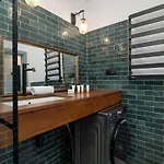 Solna Cracow Air-conditioned With Balcony By Renters דירה קרקוב