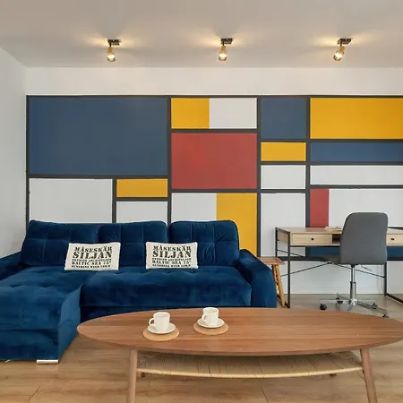 Solna Cracow Air-conditioned With Balcony By Renters Apartment Krakow