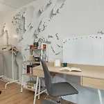 Solna Cracow Air-conditioned With Balcony By Renters דירה קרקוב