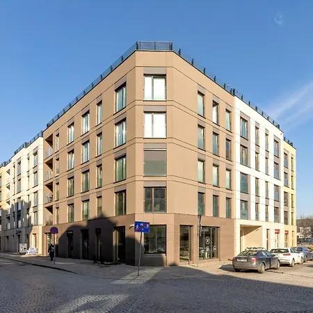 Solna Cracow Air-conditioned With Balcony By Renters דירה *